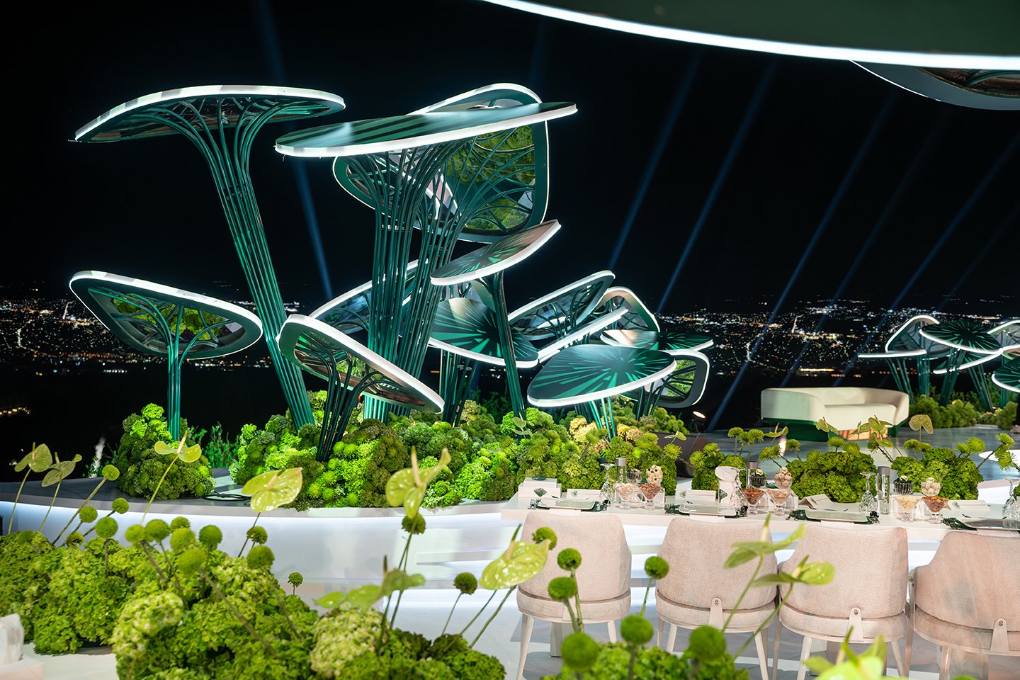 You are currently viewing The Season Question: What Time of Year Means for Flowers and Décor